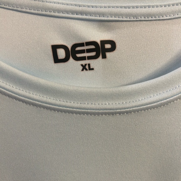 Men’s Deep sunshirt | size XL - Picture 3 of 3